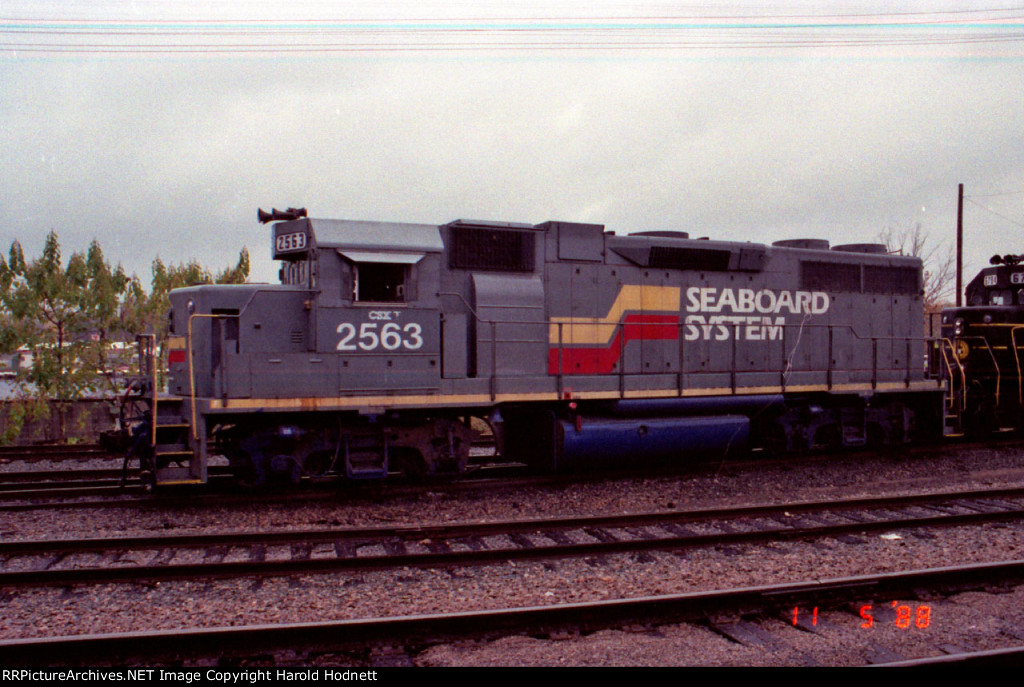 CSX 2563